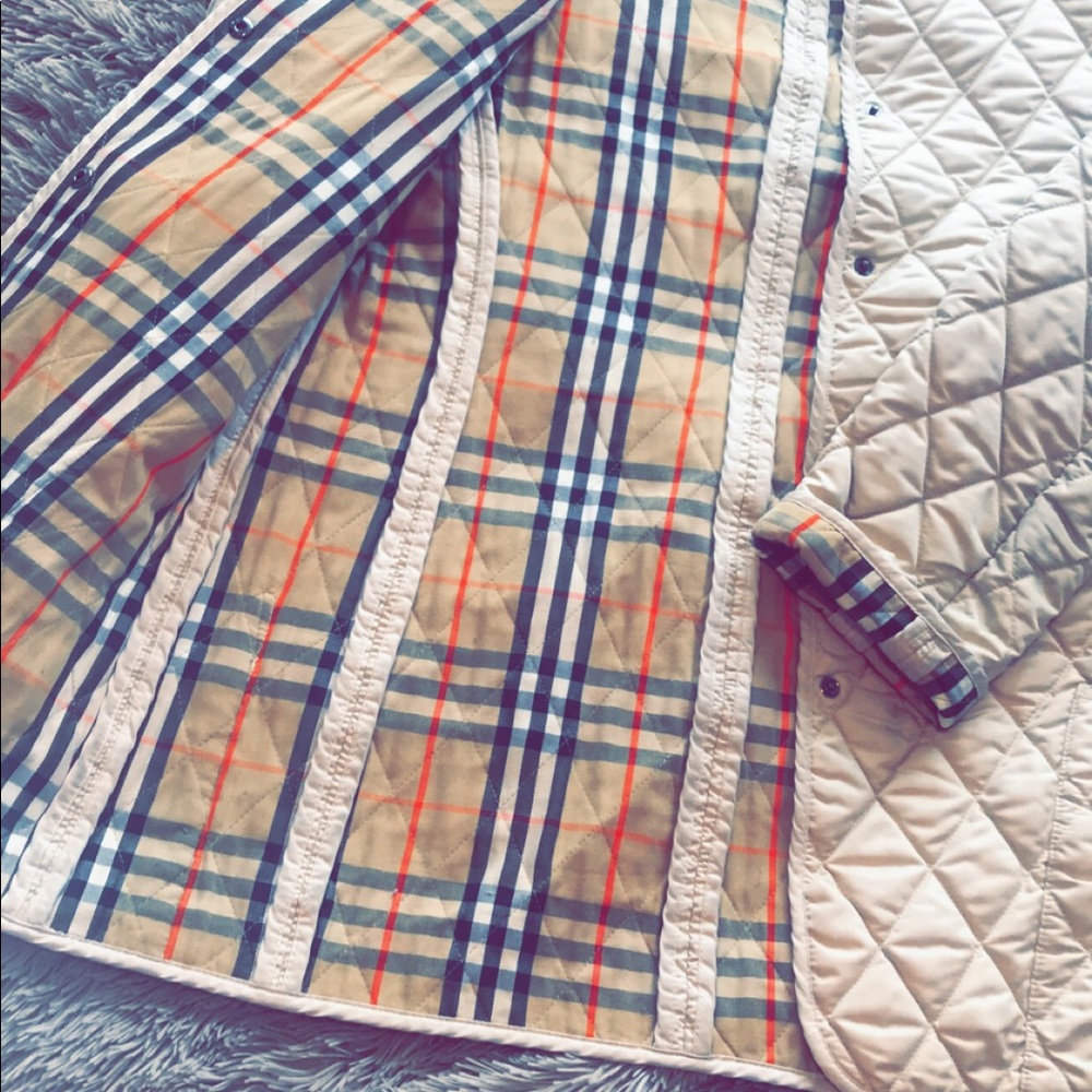 Women’s Burberry 3/4 Length Sleeve Jacket